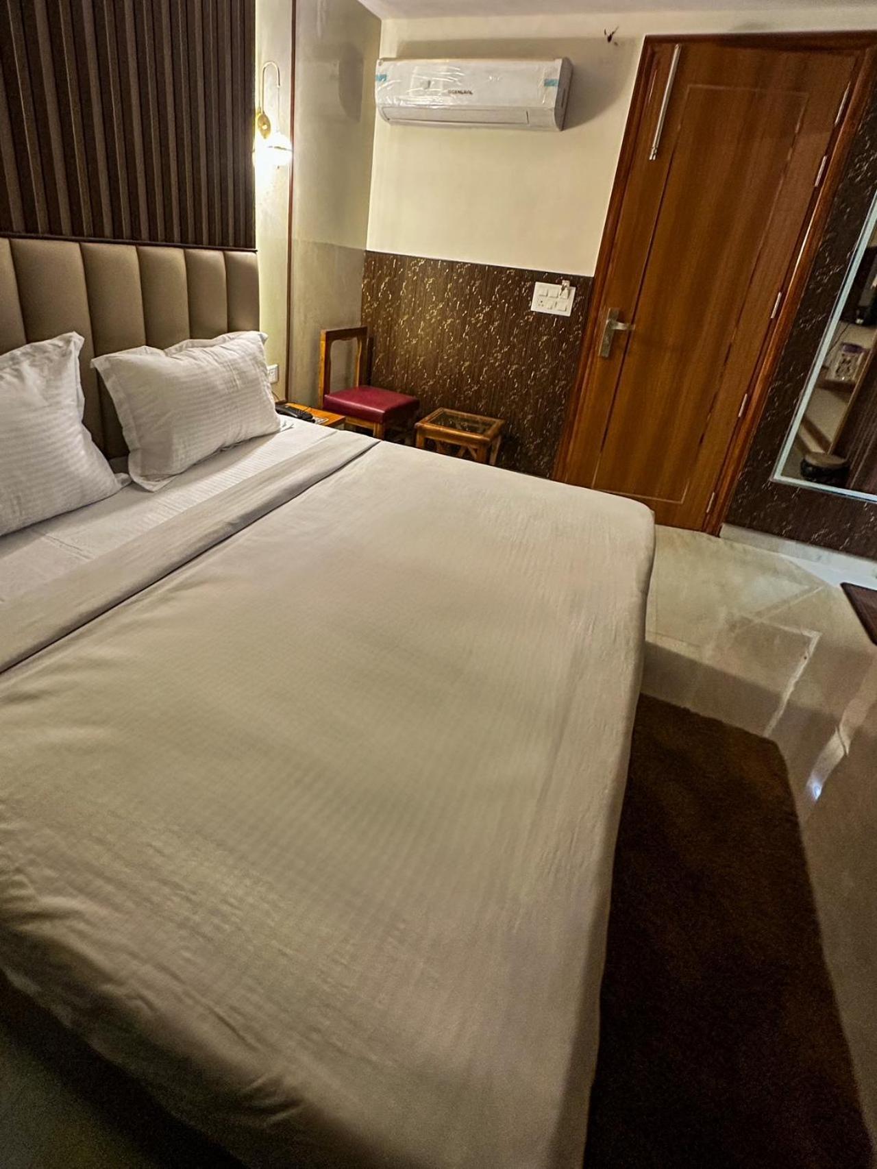 Delhi Delight Premium Bed & Breakfast New Delhi Eksteriør bilde